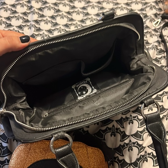 Killstar Never Tryst the Living Tote - Picture 4 of 5